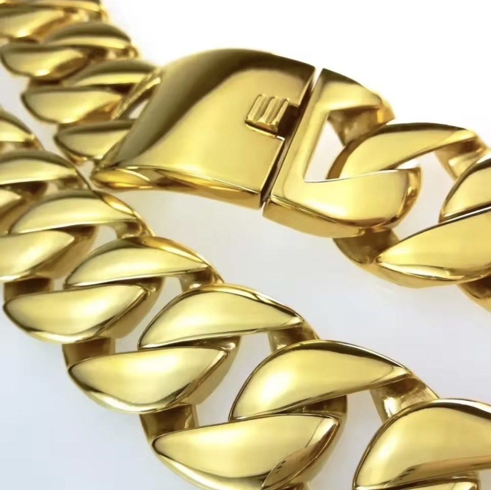 Gold Polished Stainless Steel Chunky Chainlink Necklace ▪︎ (316L) - Picture 6 of 12